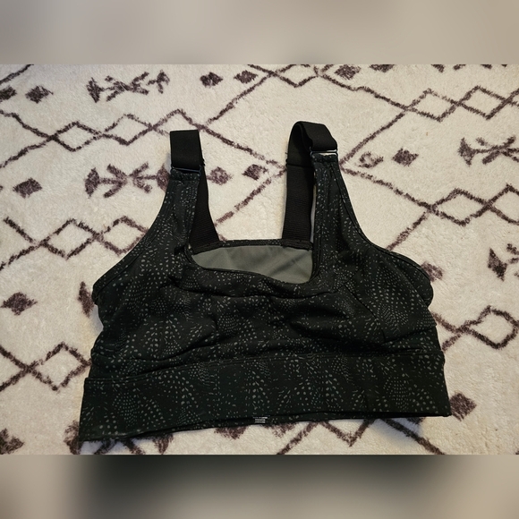 Varley Let's Go Edris Bra - Picture 2 of 4